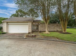 1702 Plumbwood Way, Houston, TX 77058
