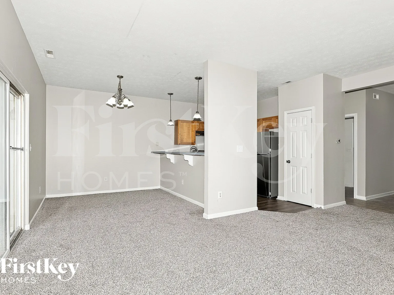 3 bed, 2.5 bath, 1645 sqft, $2,025 — Photo 3