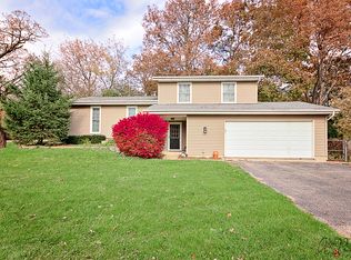 1326 Hayden Dr, Johnsburg, IL 60051