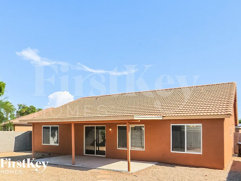 2854 E Phelps Rd — Photo 15