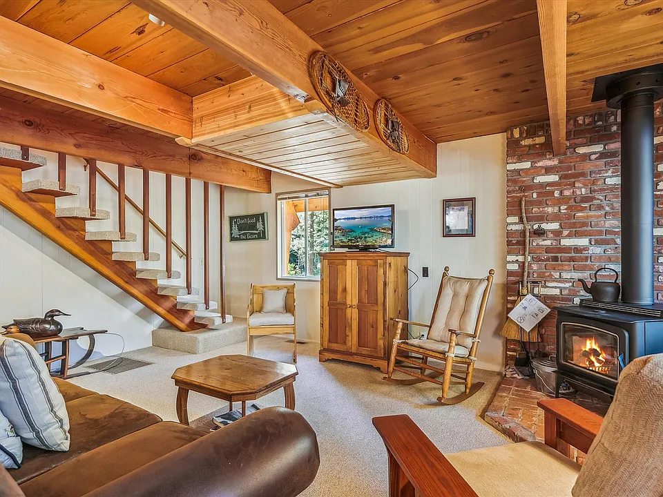 325 Snowbird Loop
