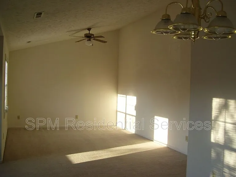 3802 Antelope Trl — Photo 5