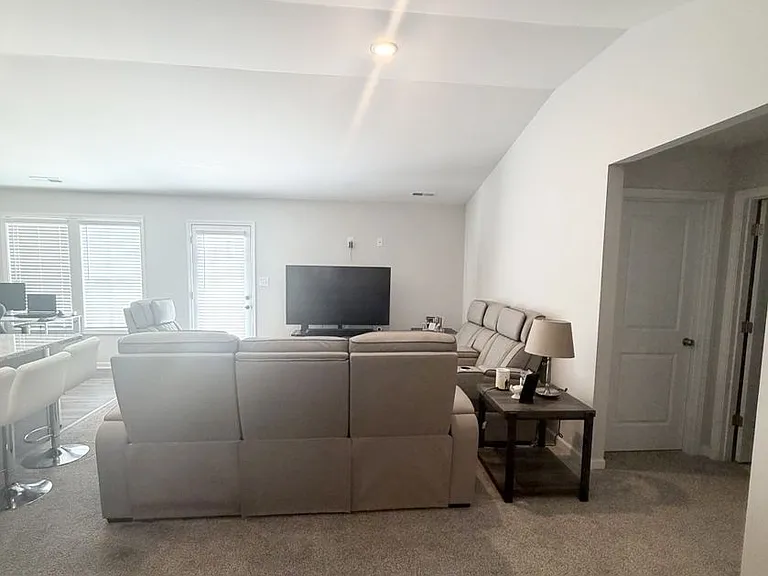 4036 Shire St — Photo 3