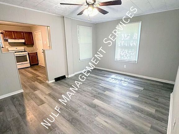 4th image of 506 Farnsworth Ave