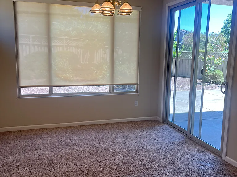 1205 Shadow Glen Ln — Photo 42