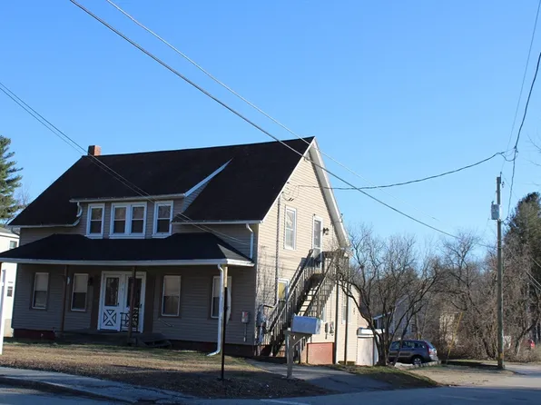 25 Quinebaug Rd, Dudley, MA 01571