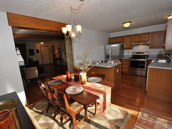 4th image of 5823 Elmbridge Ln