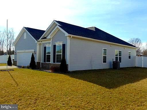 4th image of 15621 Camden Dr