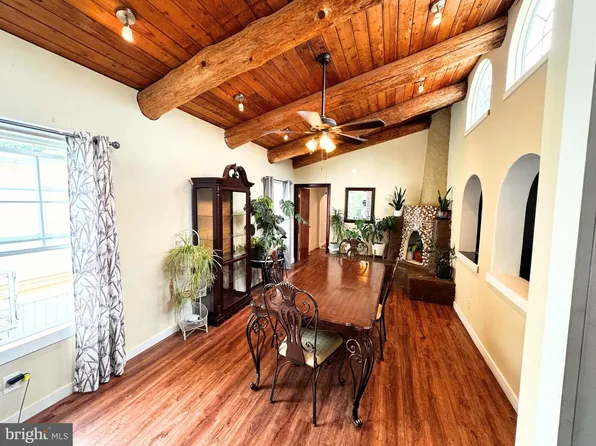 18 Alexander Ave, Jackson, NJ 08527