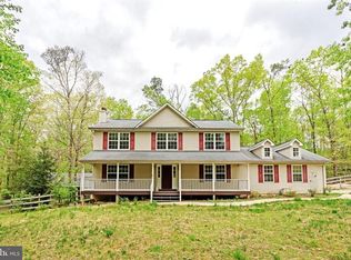12229 Hawks Ln, Midland, VA 22728