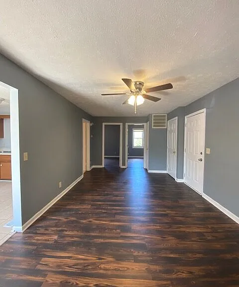 109-111 Township Sq #111B — Photo 3
