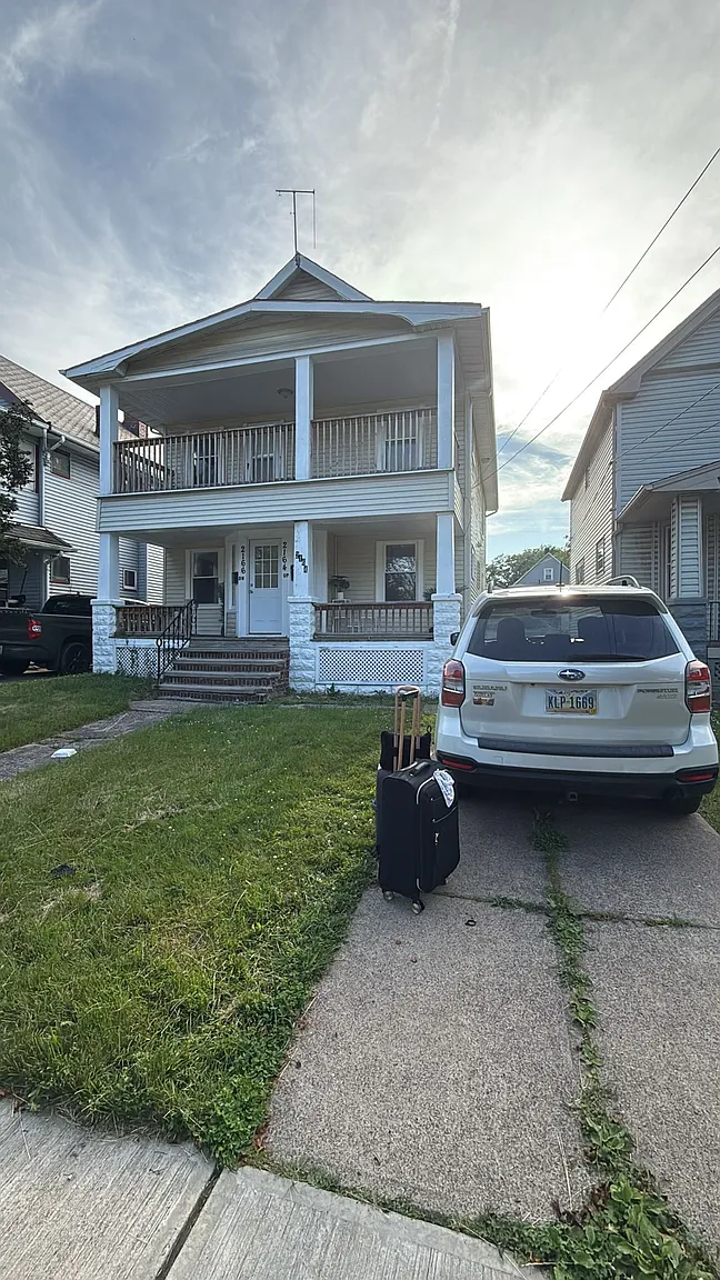 2164 W 100th St #Up photo 1