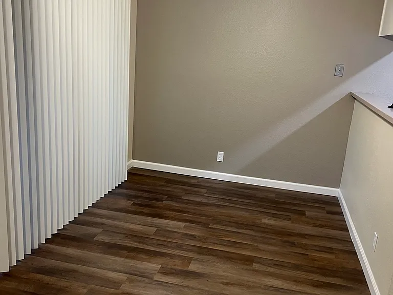 Ceres Plaza Apartments — Photo 17