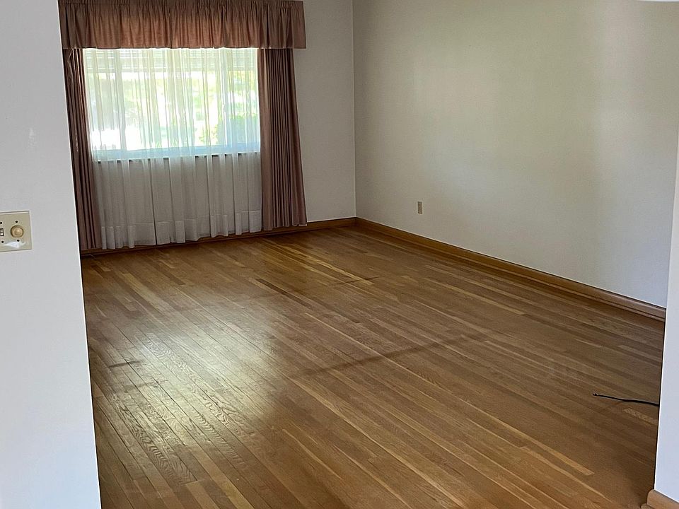 1st image of 4300 Eastlea Dr