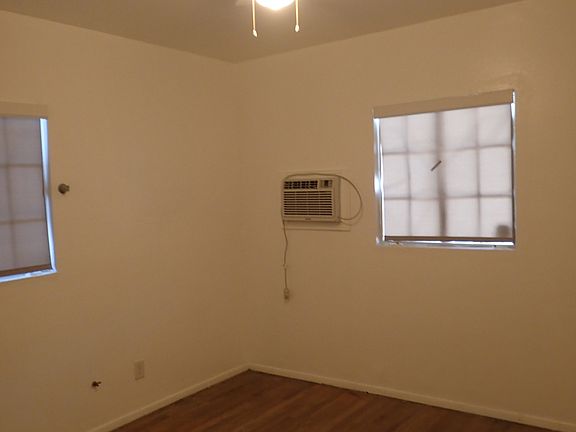 4th image of 224 Richmond Dr SE