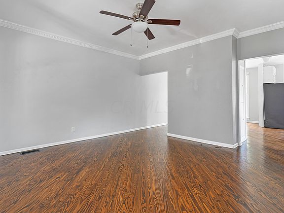 5th image of 802 Bruck St