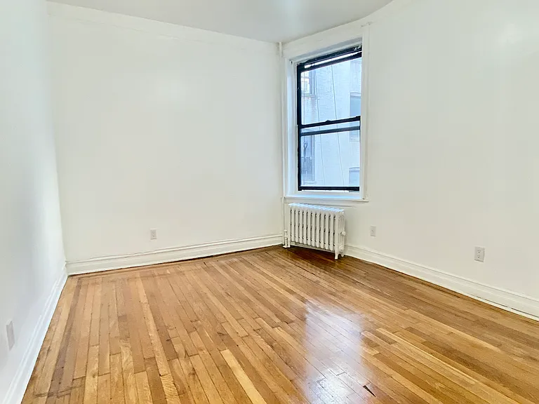 295 Parkside Ave #3C — Photo 8