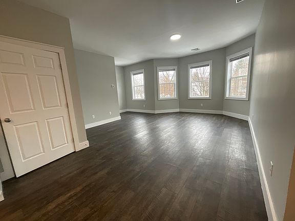 5th image of 510 Park Ave #510