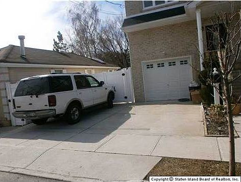 3rd image of 58 Tarlton St