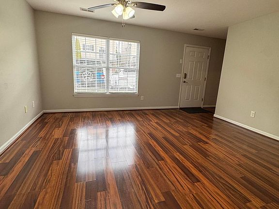 3rd image of 2121 Greenwood Dr #205