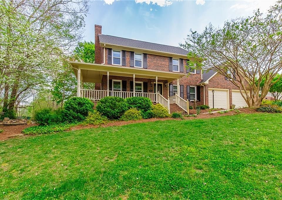 1st image of 544 Woodland Dr