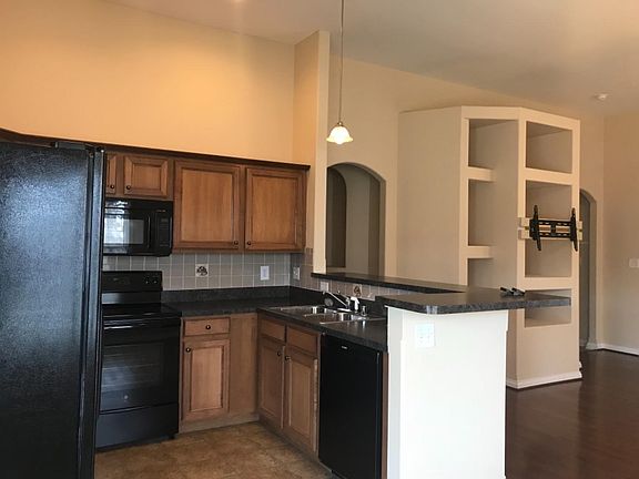 5th image of 3053 New River Pl