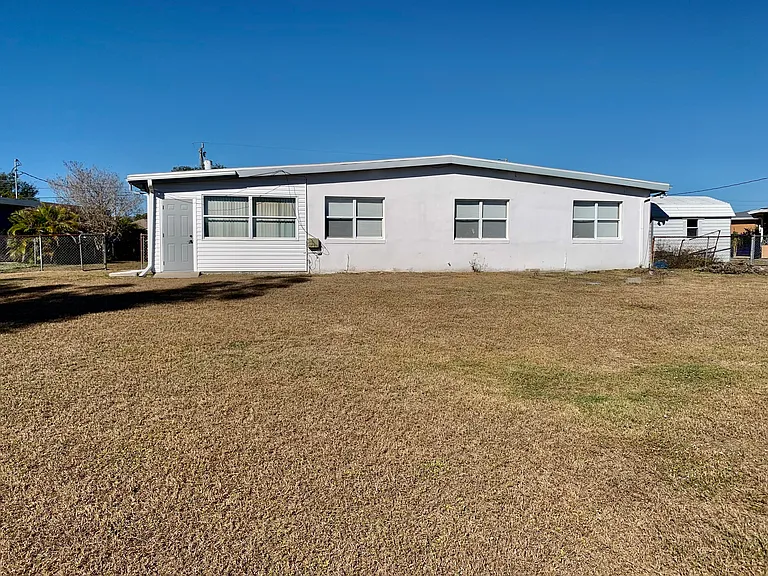 6326 Safford Ter — Photo 36