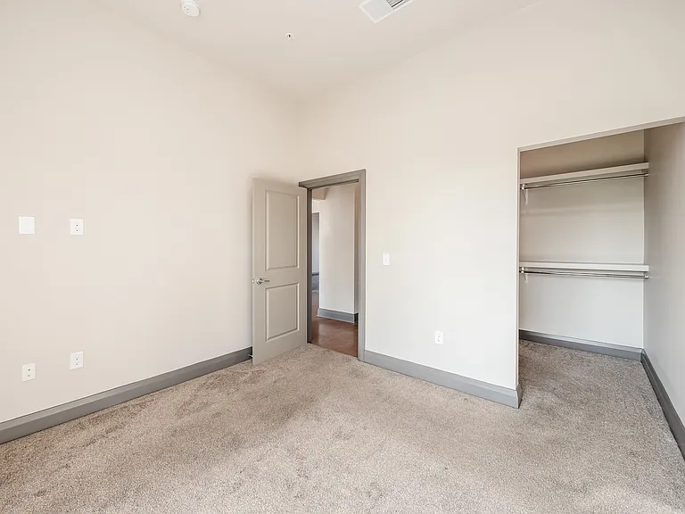 303 Front St — Photo 12