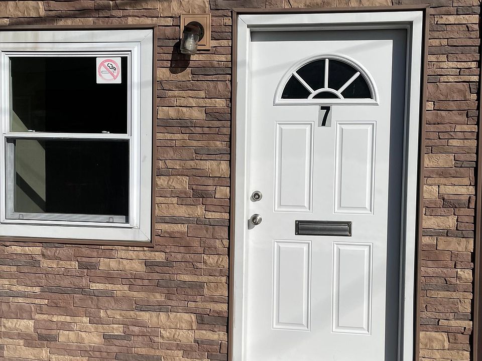 1st image of 7 Petit Ave Unit 7
