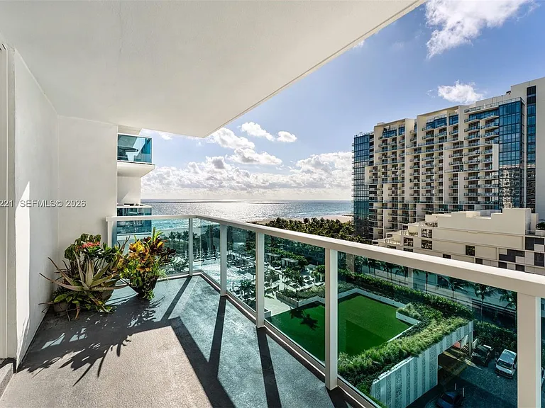 2301 Collins Ave #902 — Photo 22