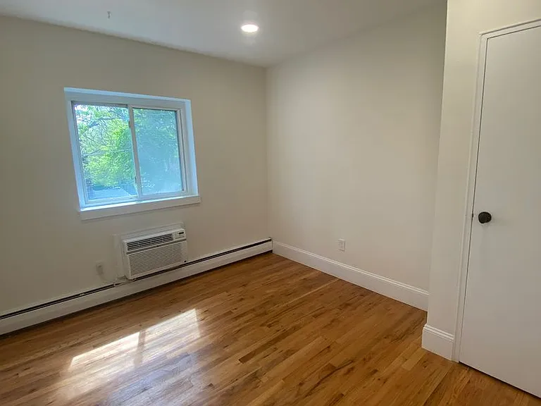 43 Cottage — Photo 26