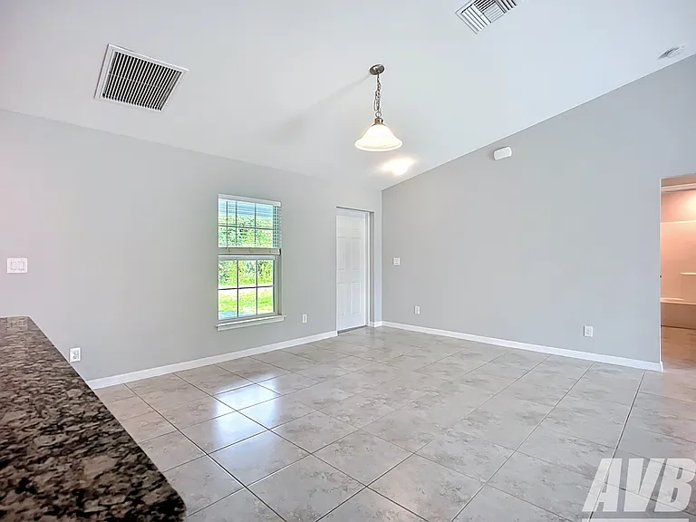 5248 Bond Rd — Photo 13