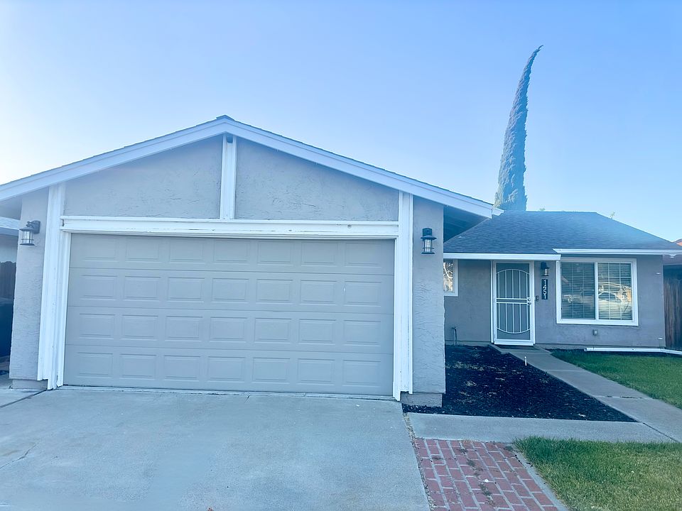 1st image of 1451 Birch Dr