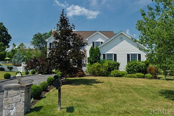 1st image of 21 Chambers Dr