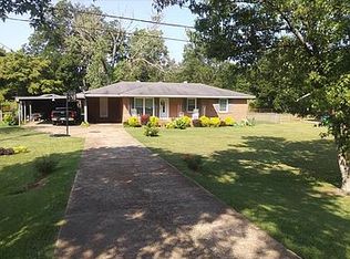 109 Brecon Access Rd, Talladega, AL 35160