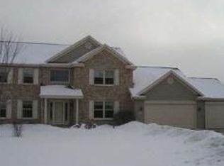 3045 Pine Ridge Rd, Oshkosh, WI 54904