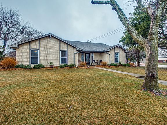 102-cedar-view-dr-rockwall-tx-High-Res-2.jpg