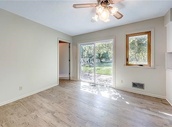 3rd image of 2840 N 73rd Pl