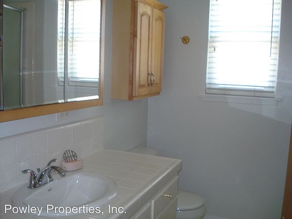 5th image of 1222 Levinson St