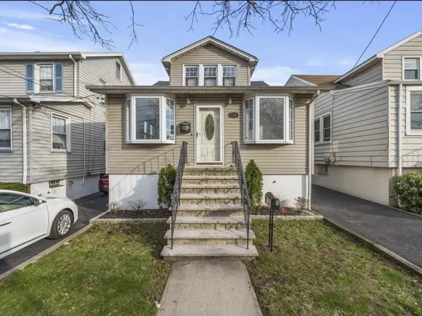 838 Roosevelt Avenue image 1 of 15