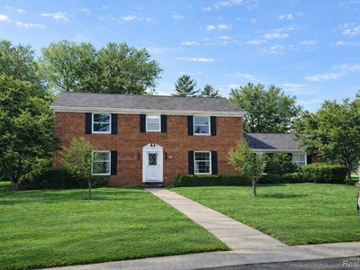 8276 Appleway Dr, Grand Blanc, MI, 48439