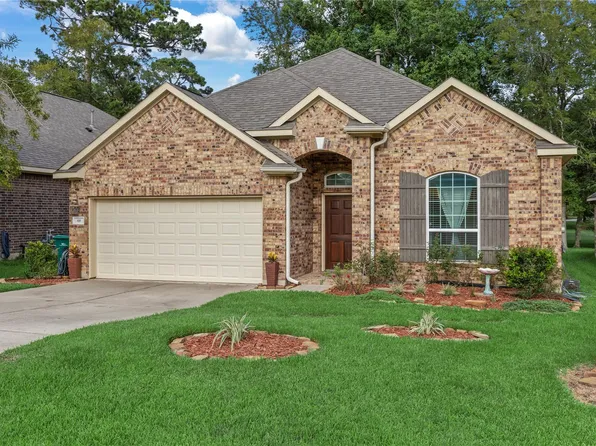 68 Hallmark Dr, Conroe, TX 77304