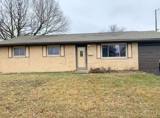 6696 Sterling Dr, Enon, OH 45323