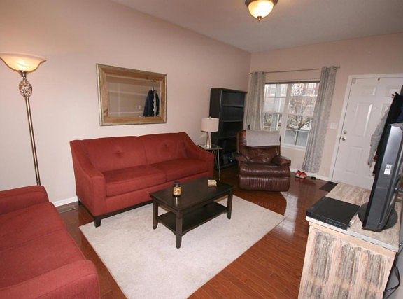 5th image of 685 Wilke Pl