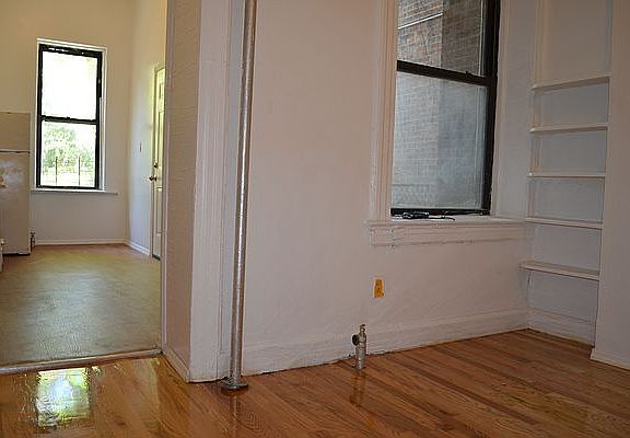 4th image of 200 Court St APT 1R