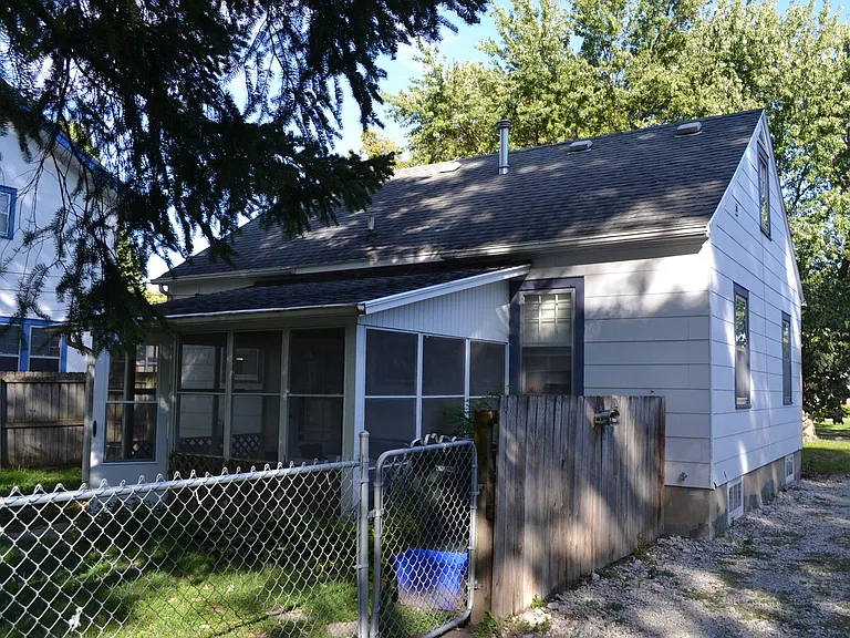 125 S Hazel Ave — Photo 11