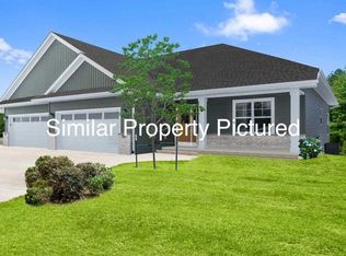 676 Maclan Ct, Iowa City, IA 52246