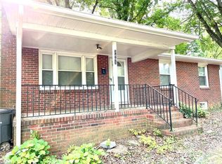 3401 Carver School Rd, Winston Salem, NC 27105