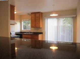 265 Sunset Blvd #8, Hayward, CA 94541