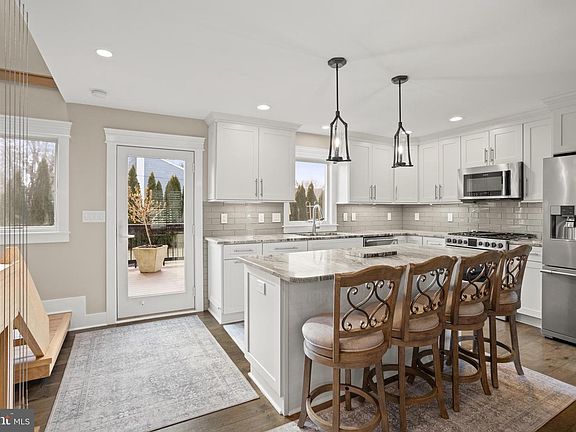 Interior real estate photo — bathroom